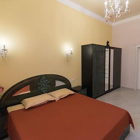 Vip Apartment In The Very Center Of Odessa With Sea View Exteriör bild