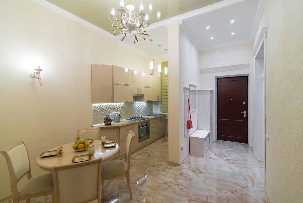 Vip Apartment In The Very Center Of Odessa With Sea View Exteriör bild
