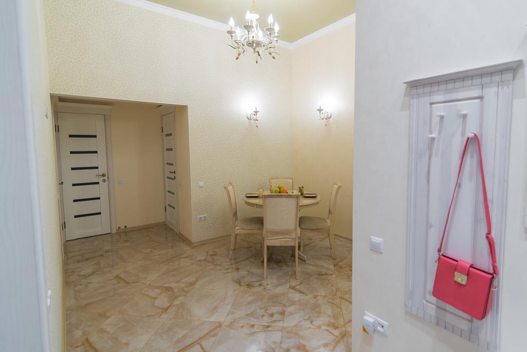 Vip Apartment In The Very Center Of Odessa With Sea View Exteriör bild